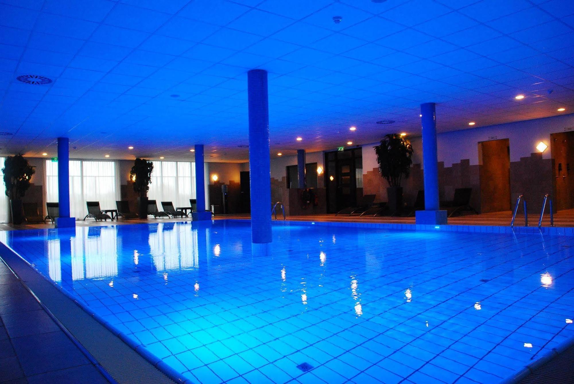 Van Der Valk Hotel Ara Zwijndrecht Eksteriør billede