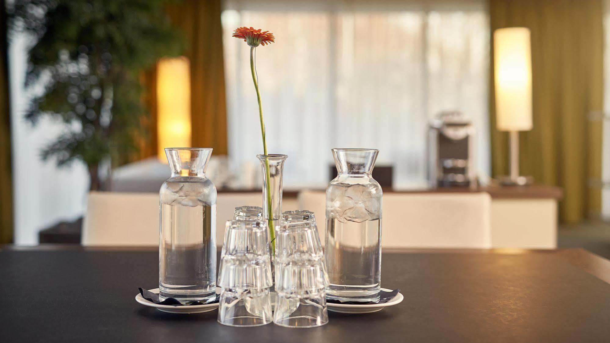 Van Der Valk Hotel Ara Zwijndrecht Eksteriør billede